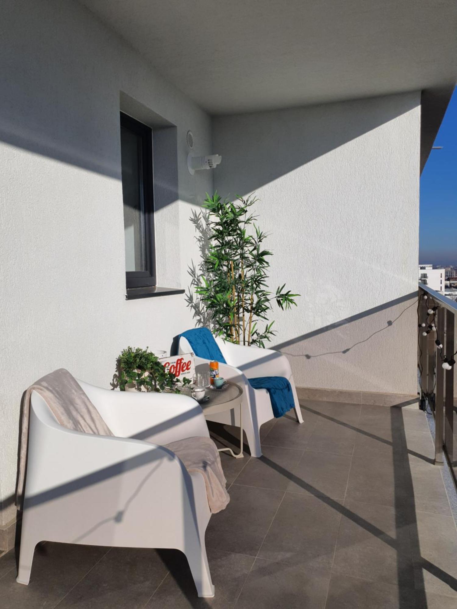 Premium Hils Brauner Studio Boekarest Buitenkant foto